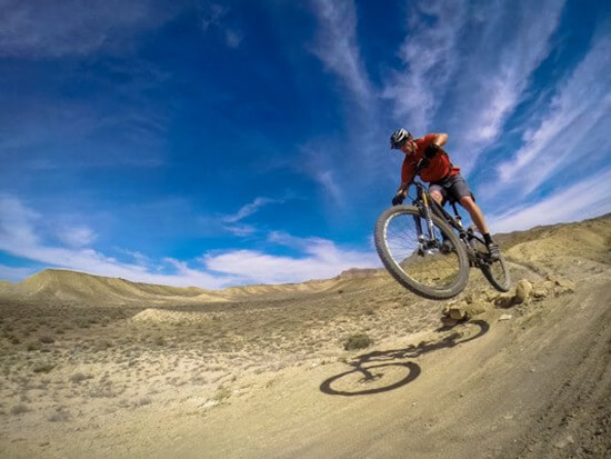 Mountain Bike Photography: 10 Techniques for Beginners